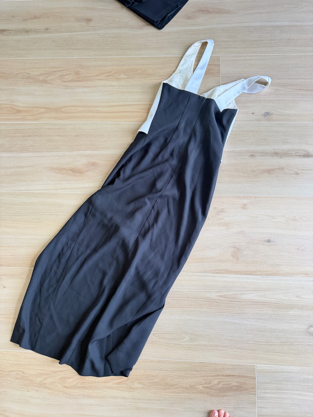 Vintage 80s / 90s Black maxi dress with White vest Bodice - Picture 2 of 2